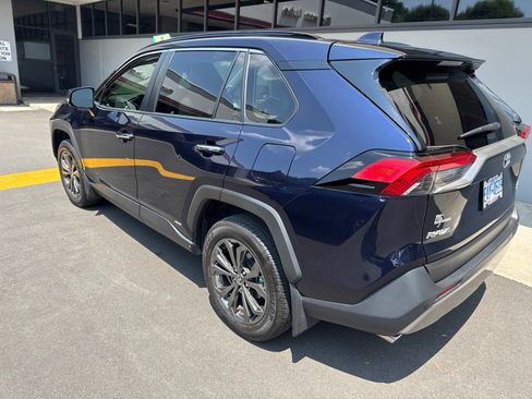 Used 2025 Toyota RAV4 Limited w/ Advanced Technology Package AWD/4WD image 2