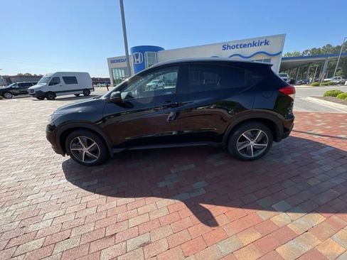 Used 2022 Honda HR-V EX image 13