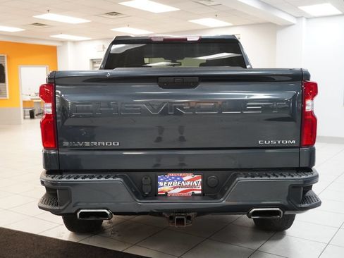 Used 2020 Chevrolet Silverado 1500 Custom w/ Custom Value Package AWD/4WD image 10