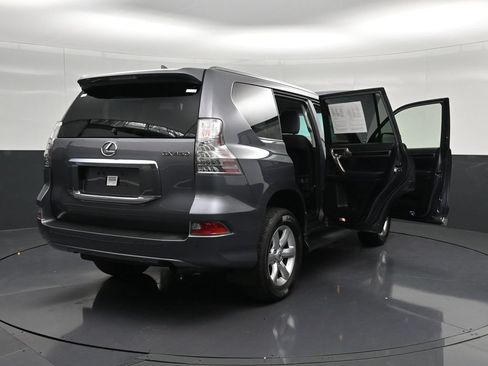 Used 2019 Lexus GX 460 w/ Navigation Package AWD/4WD image 37