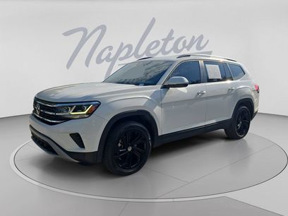 Certified 2023 Volkswagen Atlas SE w/ Black Wheel Package