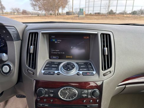 Used 2011 INFINITI G37 2dr Base w/ Premium Pkg image 16