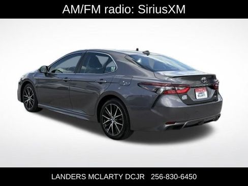 Used 2024 Toyota Camry SE FWD image 8