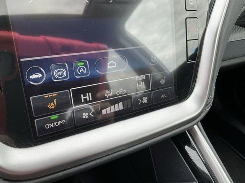 Used 2025 Subaru Outback Premium image 26