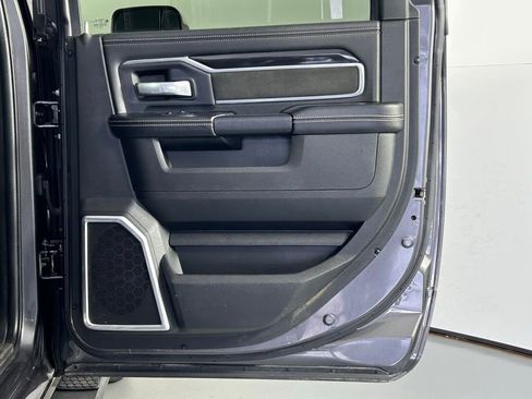 Used 2022 RAM 2500 Laramie w/ Night Edition image 13