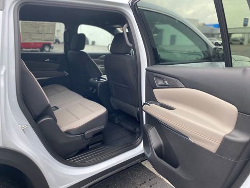 New 2026 Chevrolet Traverse LT w/ Driver Confidence Package FWD image 15