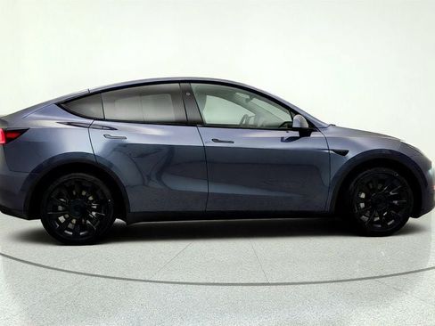 Used 2023 Tesla Model Y Long Range AWD/4WD image 4