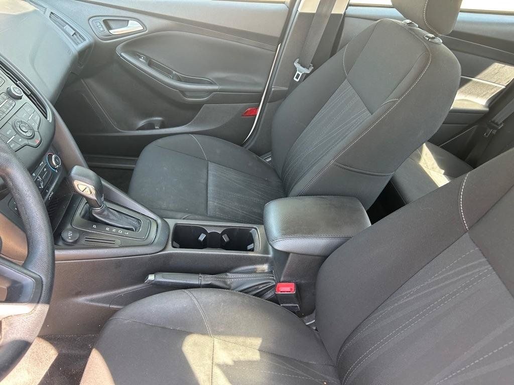 Used 2018 Ford Focus SE FWD image 10