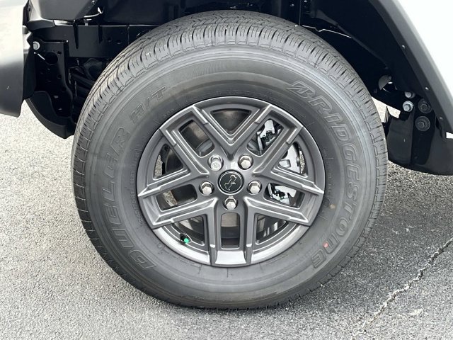 New 2026 Jeep Gladiator Sport AWD/4WD image 10