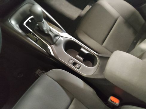 Used 2025 Toyota Corolla LE FWD image 26