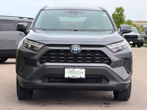 Used 2022 Toyota RAV4 XLE w/ Convenience Package AWD/4WD image 6