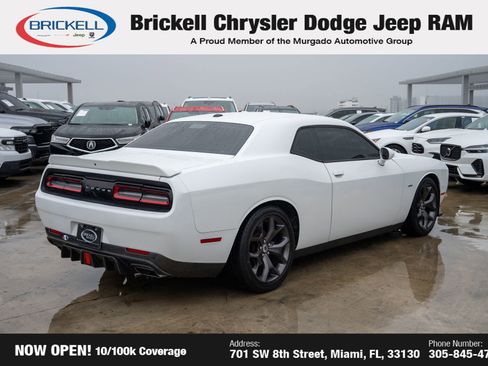 Used 2019 Dodge Challenger R/T image 8