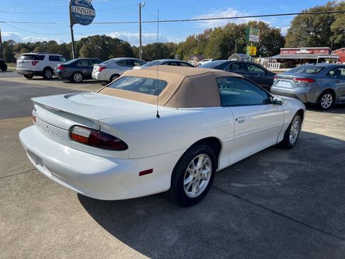 Used 2000 Chevrolet Camaro LT w/ Performance Handling Pkg RWD image 4