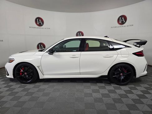 Used 2026 Honda Civic Type R image 8
