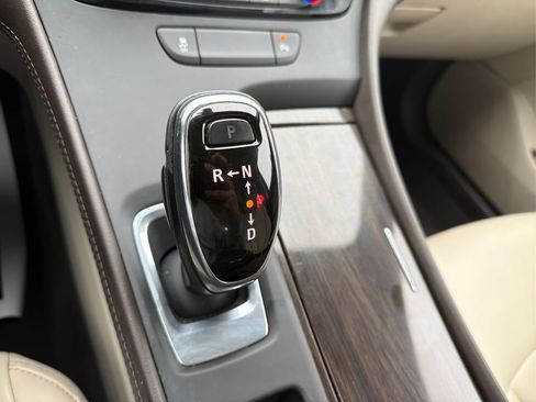 Used 2017 Buick LaCrosse Preferred image 28