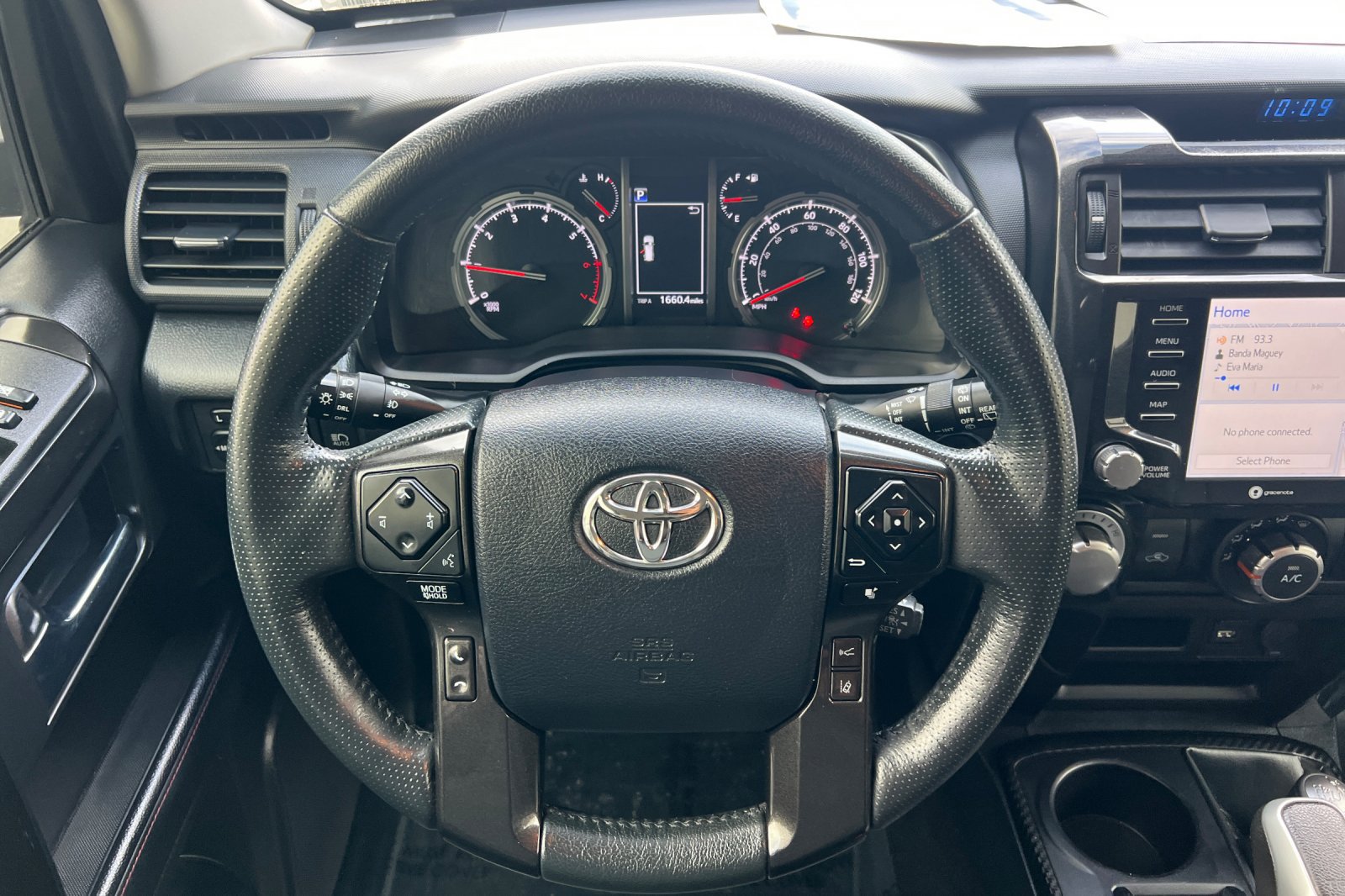 Used 2024 Toyota 4Runner TRD Off-Road Premium AWD/4WD image 14