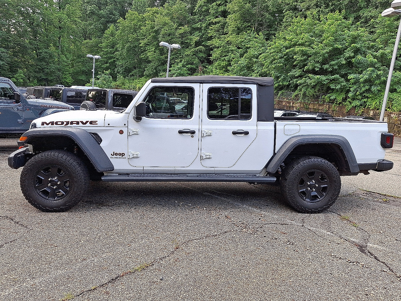 Certified 2021 Jeep Gladiator Mojave AWD/4WD image 4