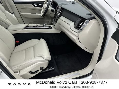 Used 2023 Volvo XC60 B5 Ultimate w/ Climate Package AWD/4WD image 24