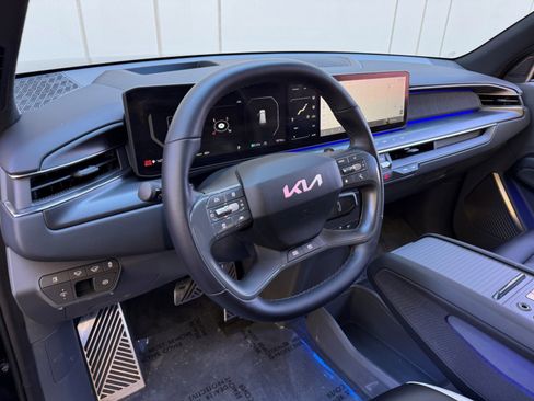 Used 2024 Kia EV9 GT-Line image 14