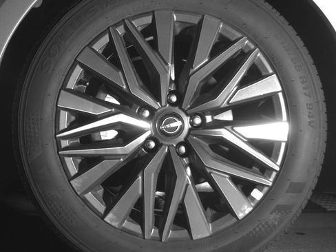 Used 2025 Nissan Altima 2.5 SV image 12