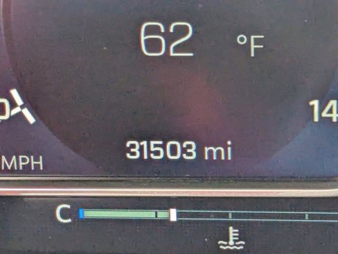 Used 2024 Chevrolet Silverado 2500 LT image 35