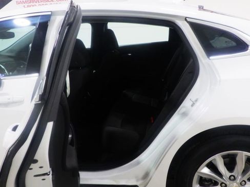 Used 2024 Chevrolet Malibu LT FWD image 7