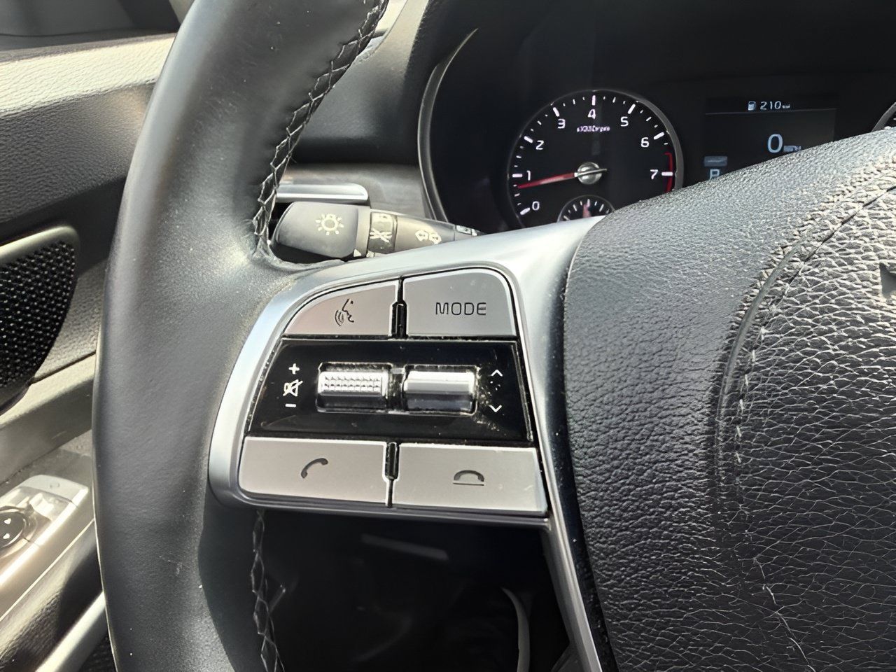 Used 2021 Kia Telluride EX w/ EX Premium Package AWD/4WD image 20