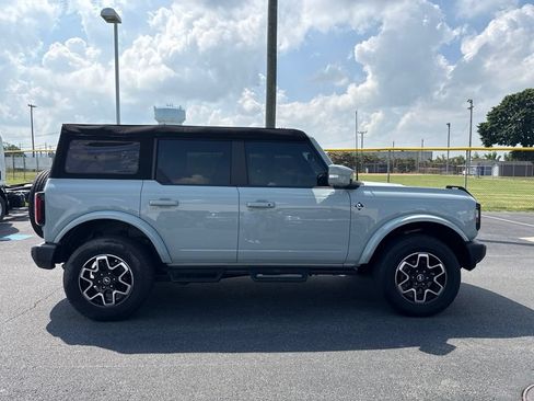 Used 2024 Ford Bronco Outer Banks AWD/4WD image 4