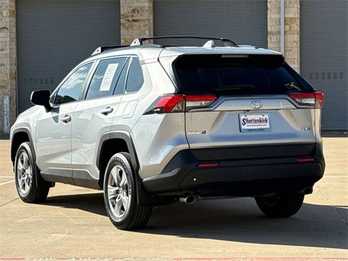 Used 2023 Toyota RAV4 XLE image 5