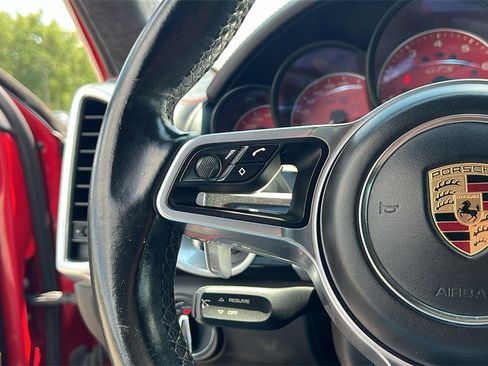 Used 2016 Porsche Cayenne GTS image 18