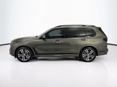 Used 2026 BMW X7 xDrive40i w/ M Sport Package AWD/4WD image 8