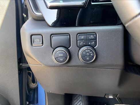 Used 2024 Chevrolet Silverado 1500 LTZ w/ LTZ Convenience Package II RWD image 36