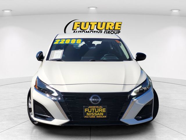 Certified 2025 Nissan Altima 2.5 S FWD image 2