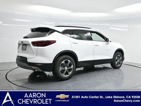 New 2025 Chevrolet Blazer LT w/ Convenience Package image 41