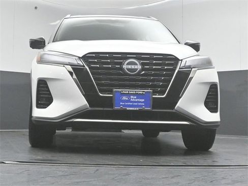 Used 2023 Nissan Kicks SR image 36