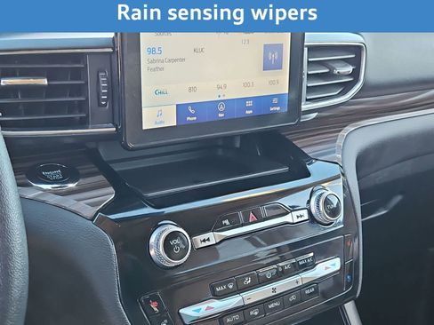 Used 2024 Ford Explorer Limited image 30