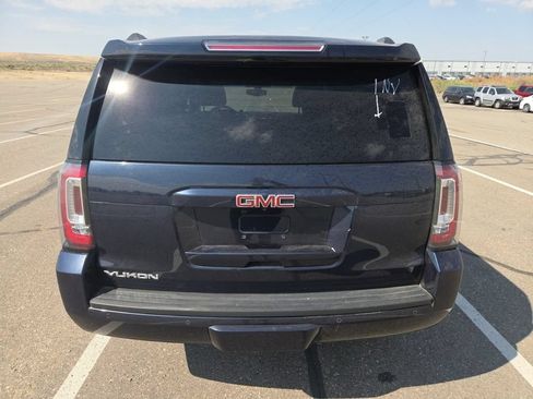 Used 2017 GMC Yukon SLE AWD/4WD image 3