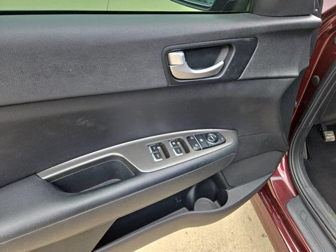 Used 2020 Kia Optima LX image 29