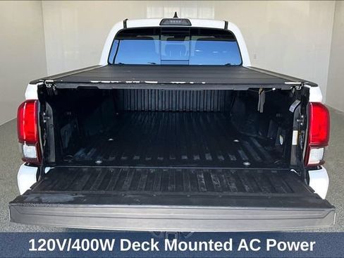 Used 2018 Toyota Tacoma TRD Sport AWD/4WD image 10