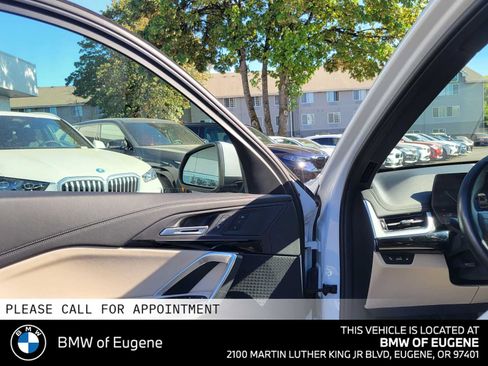 Used 2024 BMW X1 xDrive28i AWD/4WD image 23