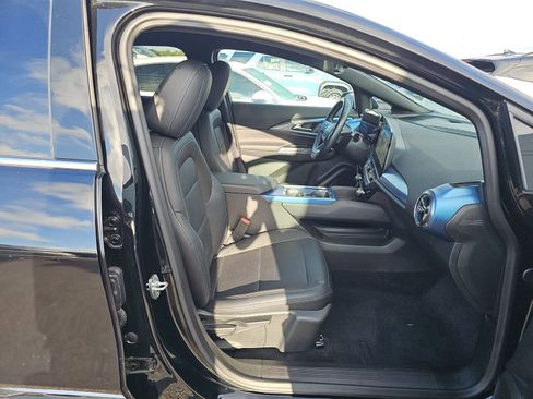 Used 2025 Chevrolet Equinox EV LT FWD image 10