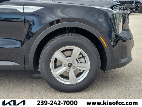 New 2026 Kia Sorento LX FWD image 7