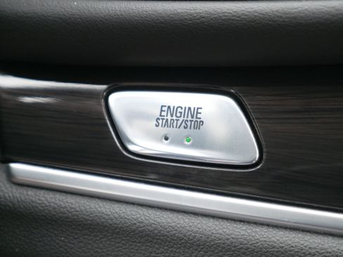 Certified 2021 Buick Enclave Premium w/ Sun and Sites Package image 26