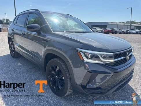 Used 2024 Volkswagen Taos SE FWD image 6