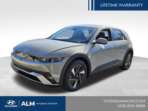 New 2026 Hyundai Ioniq 5 SEL RWD image 1