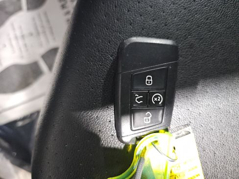 Used 2022 Volkswagen Atlas SE AWD/4WD image 35