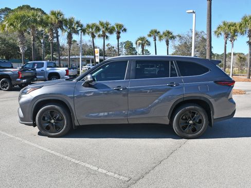 Certified 2024 Toyota Highlander LE image 5