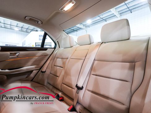 Used 2016 Mercedes-Benz E 350 4MATIC Sedan w/ Premium Package image 25