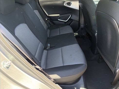 Used 2024 Kia Soul LX w/ Option Group 015 FWD image 24