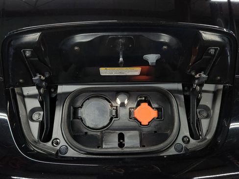 Used 2019 Nissan Leaf SL w/ SL Technology Package image 57